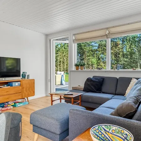 Toralf - From The Sea By Interhome